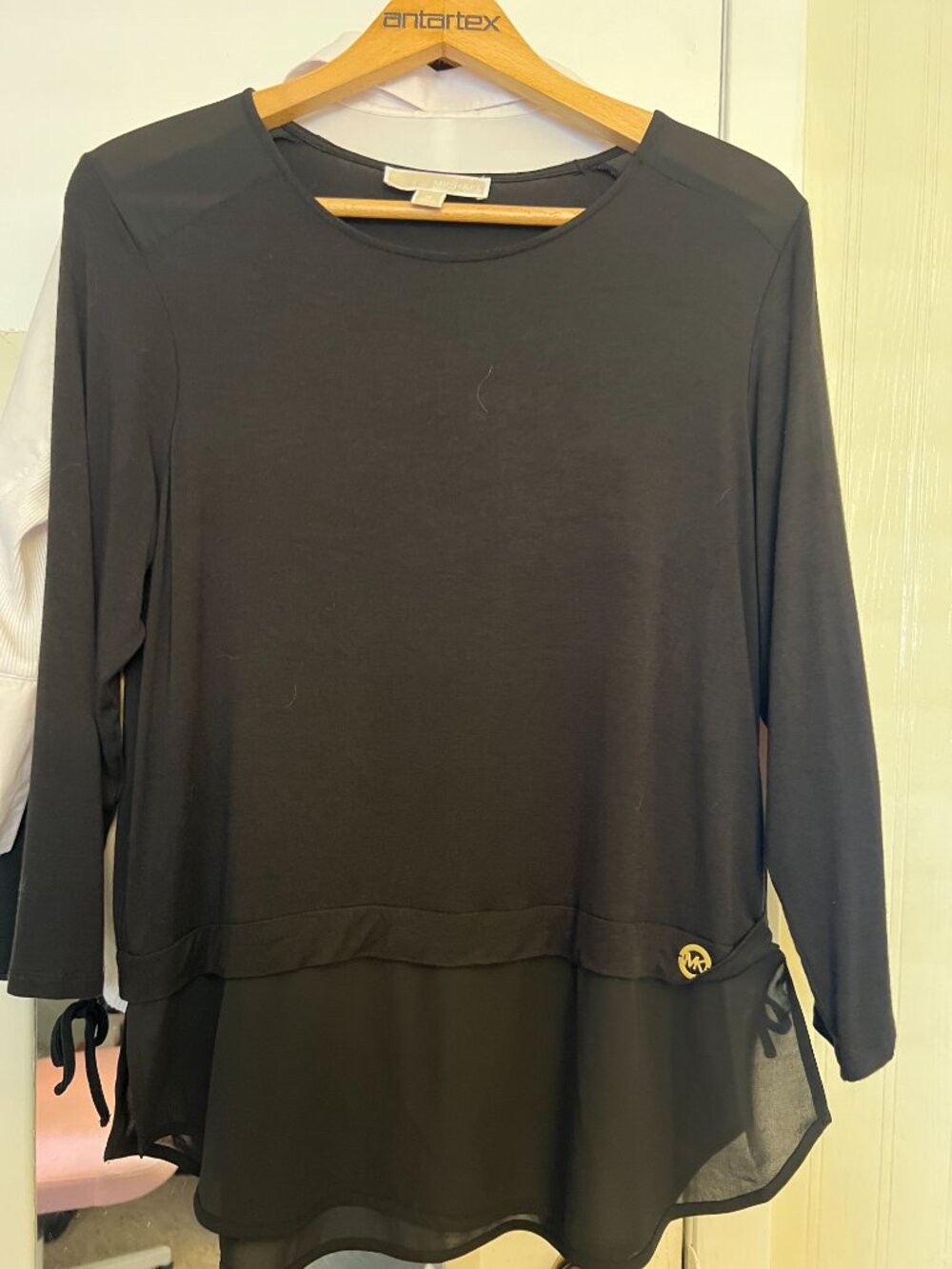 Michael Kors Black Layered Sheer-Hem Top – Women’s M